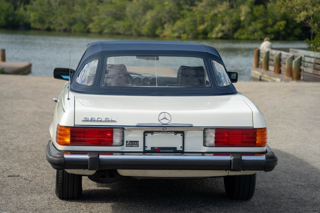 1984 Mercedes-Benz 380-Class