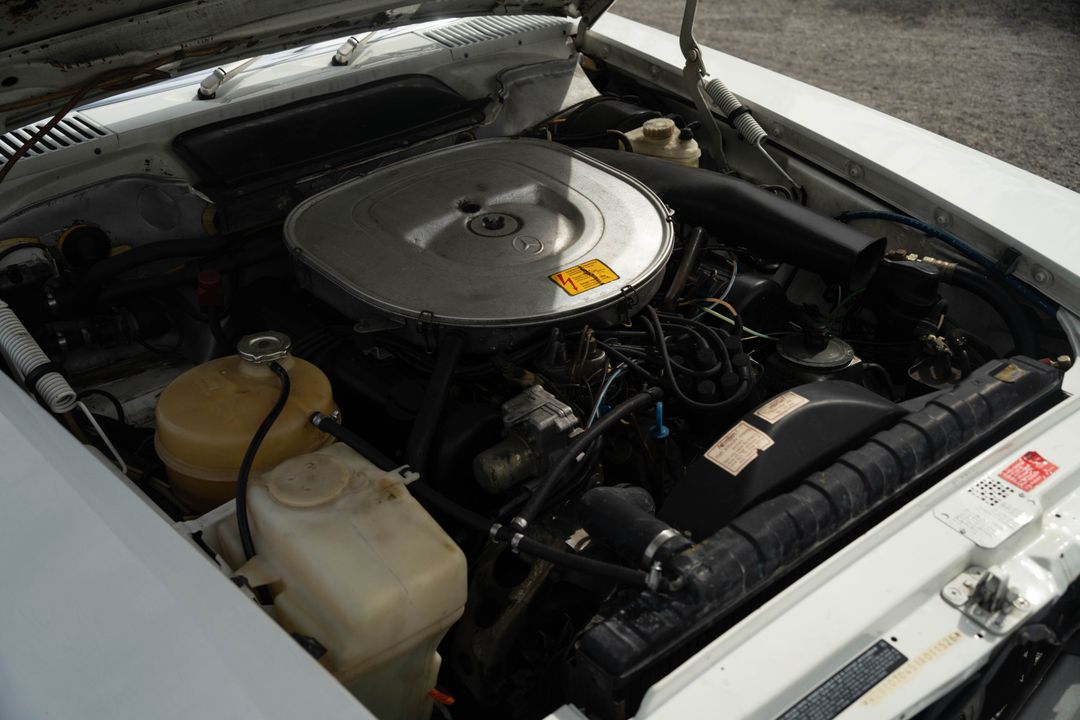 1984 Mercedes-Benz 380-Class