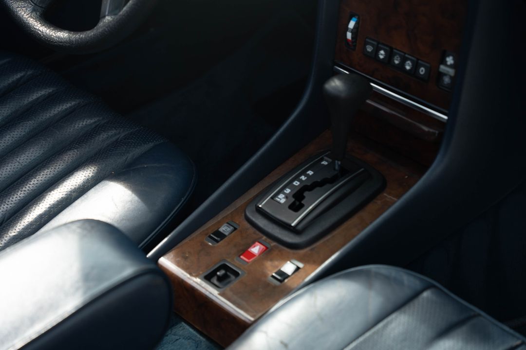 1984 Mercedes-Benz 380-Class