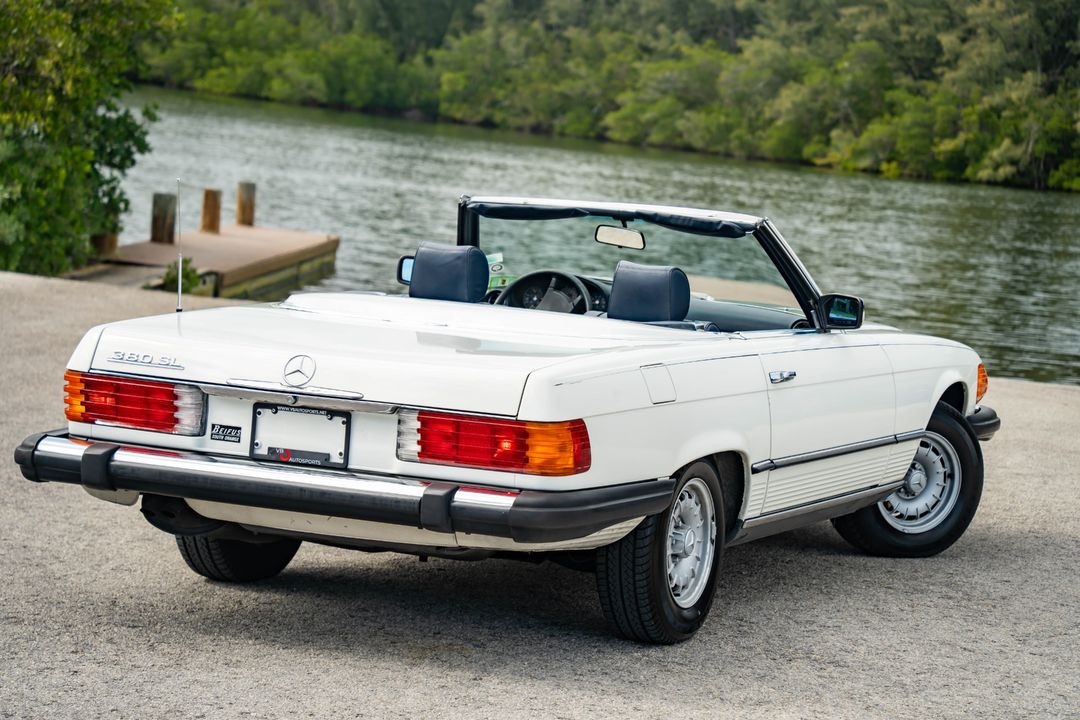 1984 Mercedes-Benz 380-Class