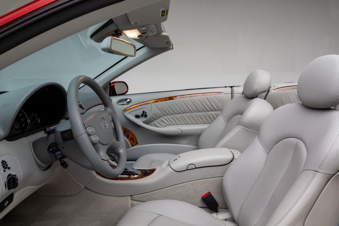 2005 Mercedes-Benz CLK500