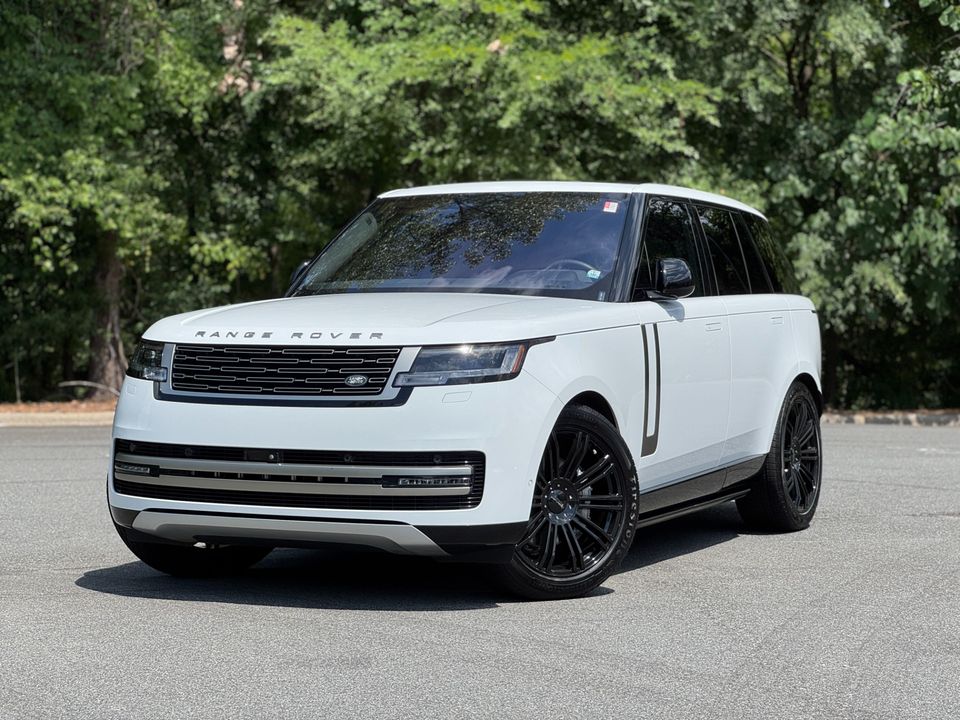 2023 Land Rover Range Rover SE P400