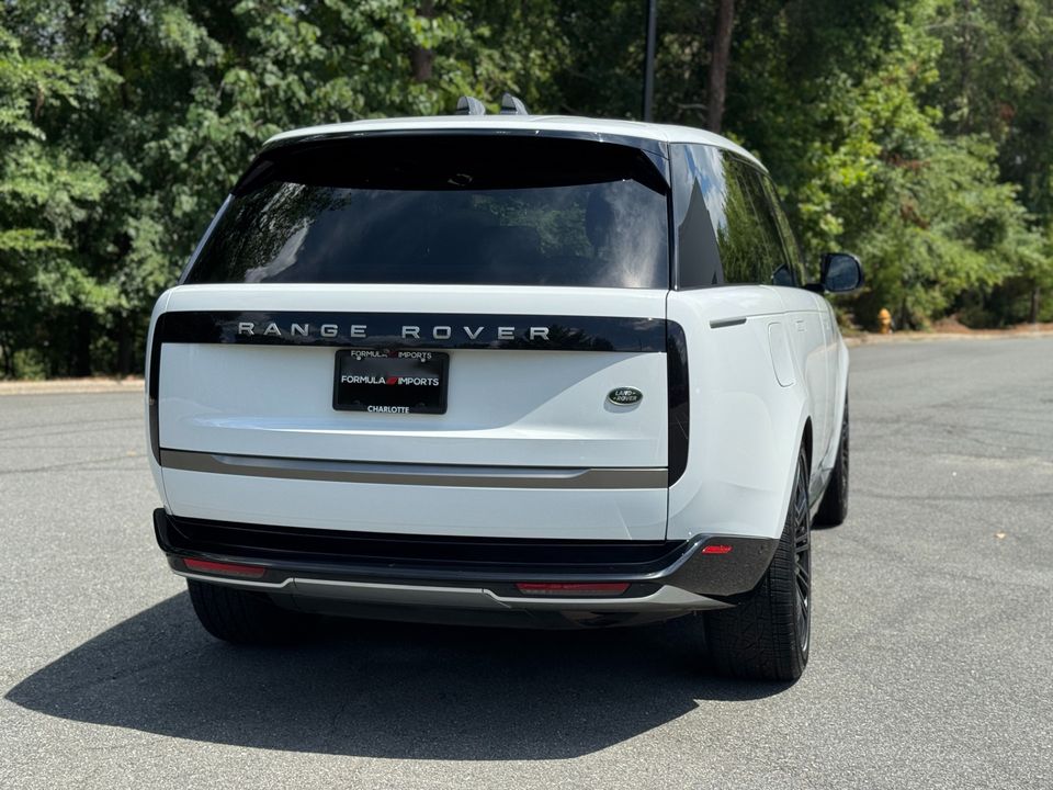 2023 Land Rover Range Rover SE P400