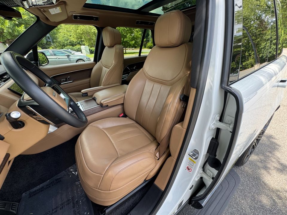 2023 Land Rover Range Rover SE P400