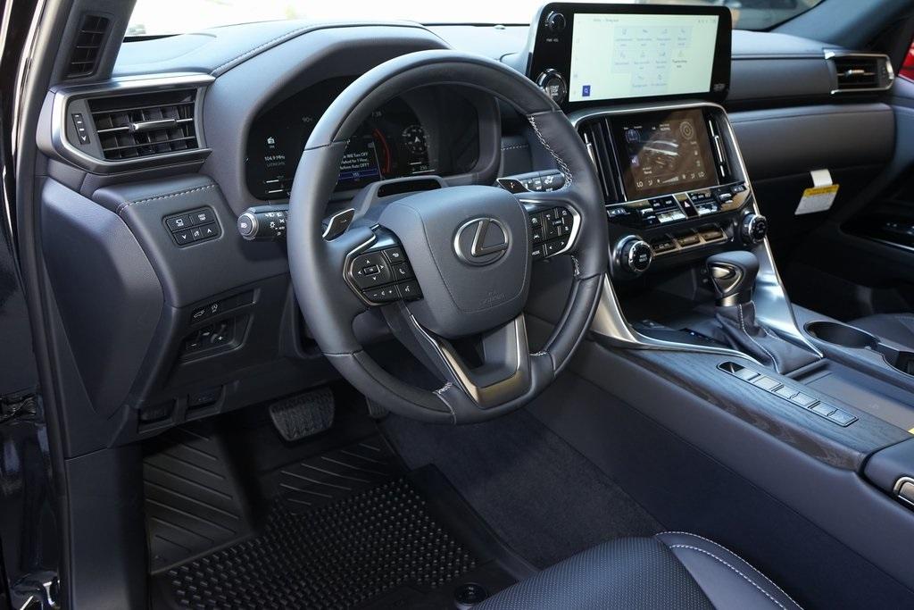 2025 Lexus LX 600
