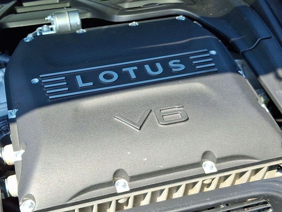 2024 Lotus Emira