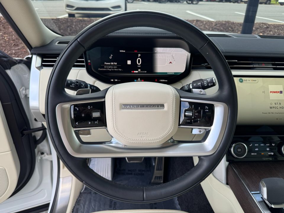 2023 Land Rover Range Rover SE P400