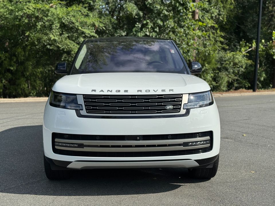 2023 Land Rover Range Rover SE P400