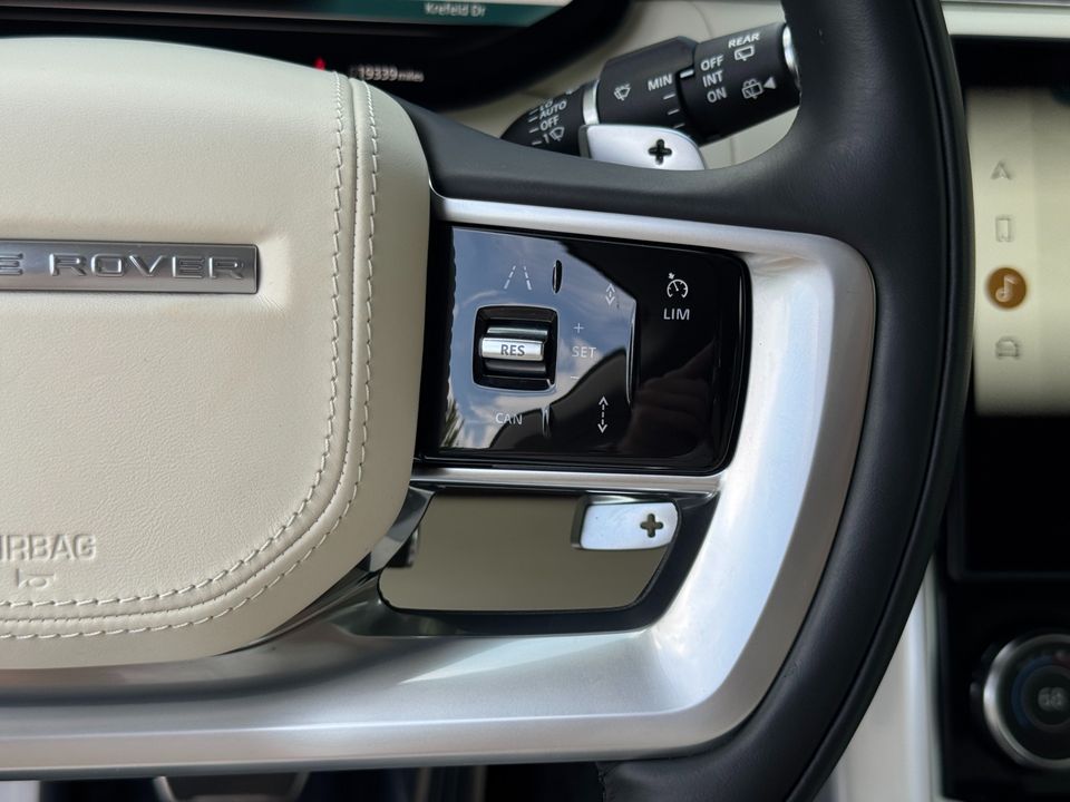 2023 Land Rover Range Rover SE P400