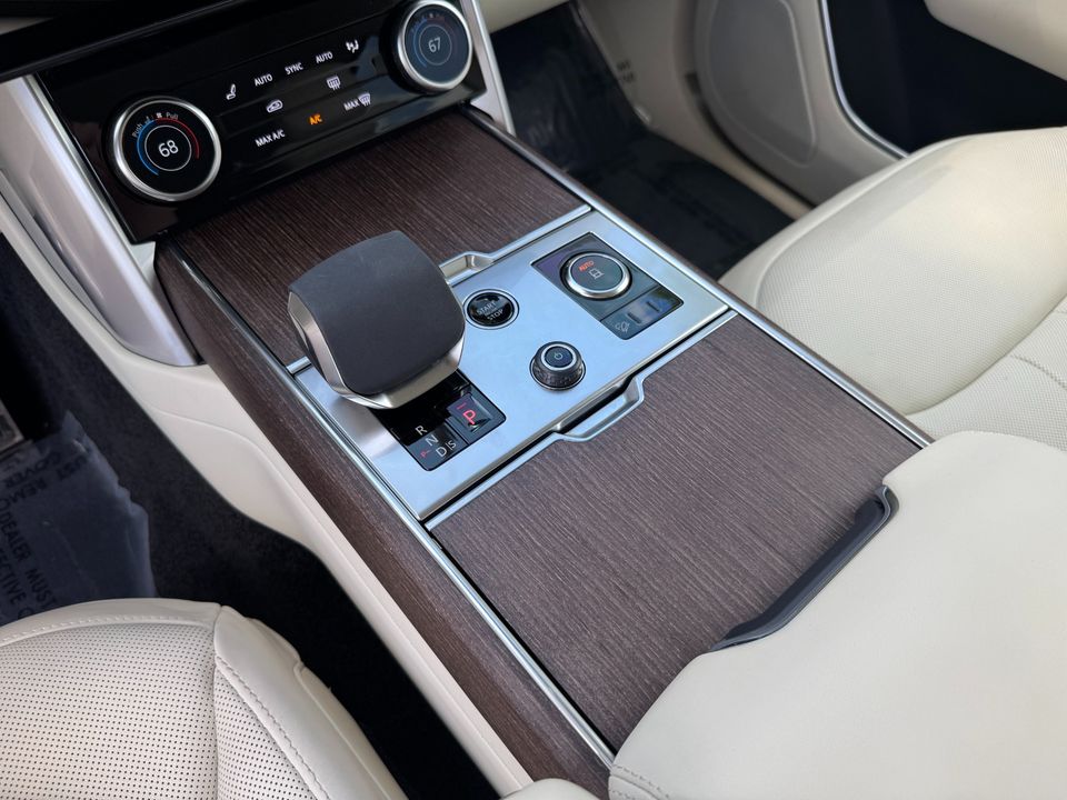 2023 Land Rover Range Rover SE P400