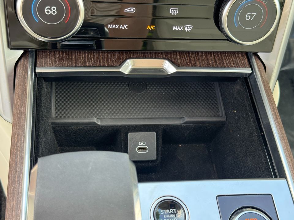 2023 Land Rover Range Rover SE P400