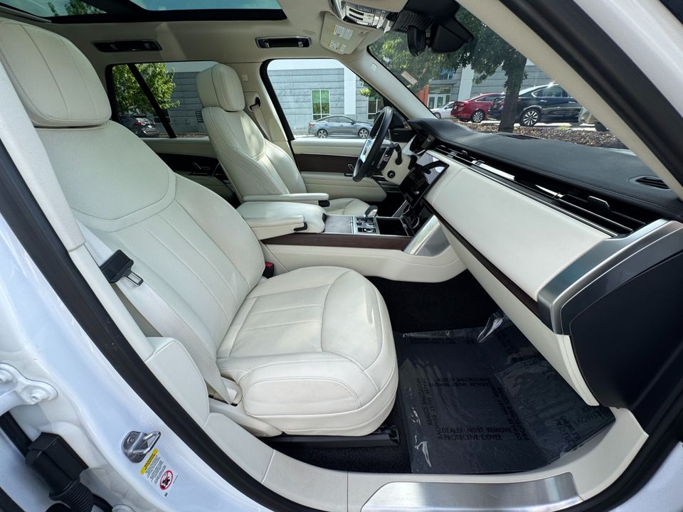 2023 Land Rover Range Rover SE P400