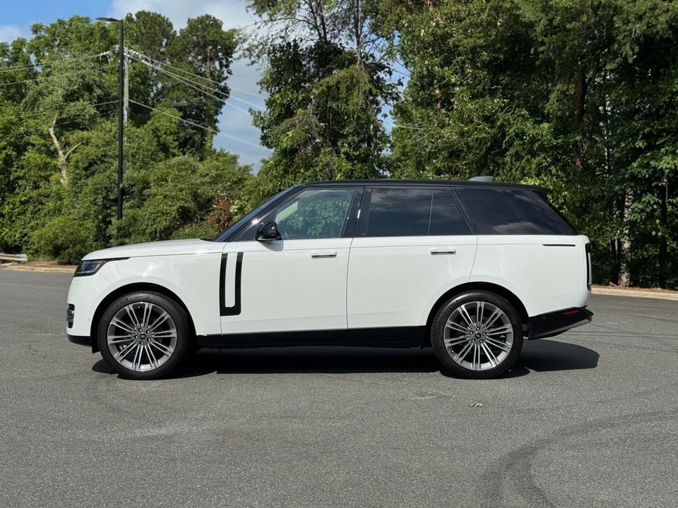 2023 Land Rover Range Rover SE P400