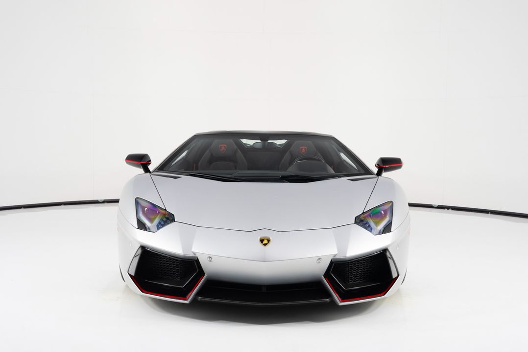 2016 Lamborghini Aventador Roadster
