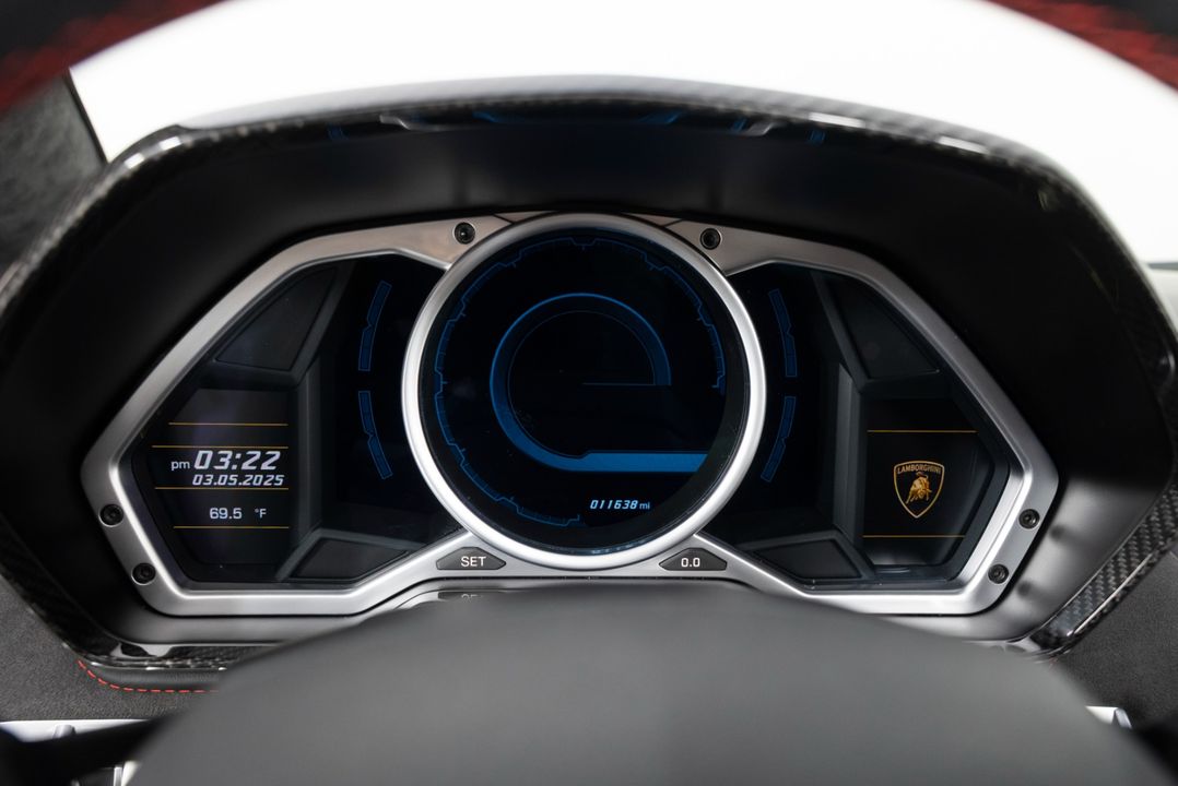 2016 Lamborghini Aventador Roadster