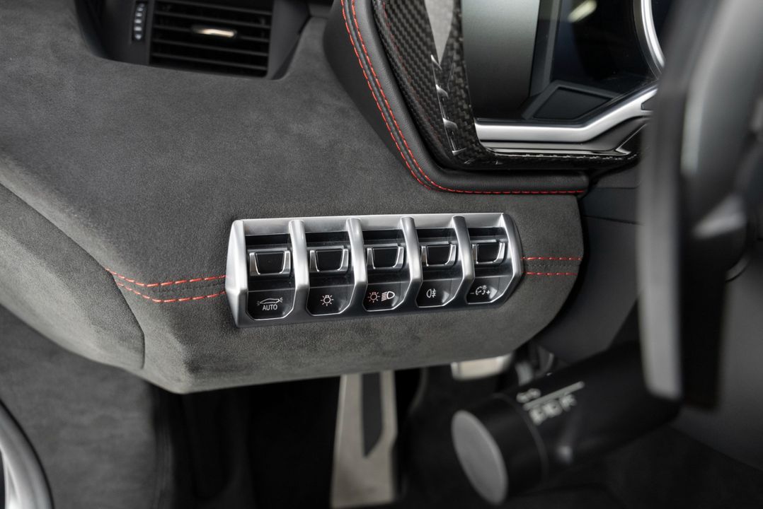 2016 Lamborghini Aventador Roadster