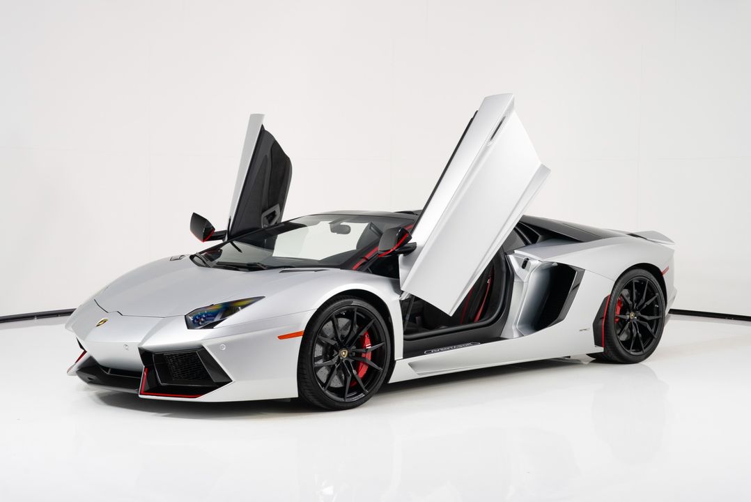 2016 Lamborghini Aventador Roadster