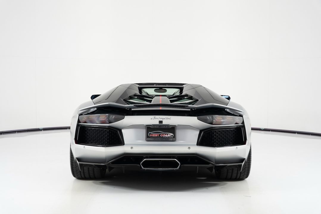 2016 Lamborghini Aventador Roadster