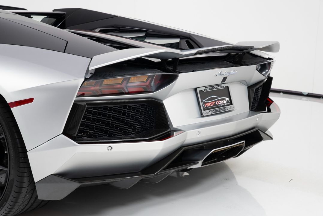 2016 Lamborghini Aventador Roadster