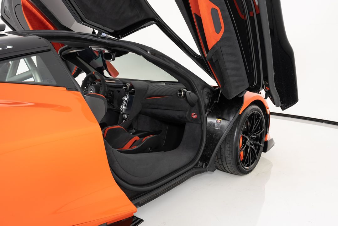 2021 McLaren 765LT