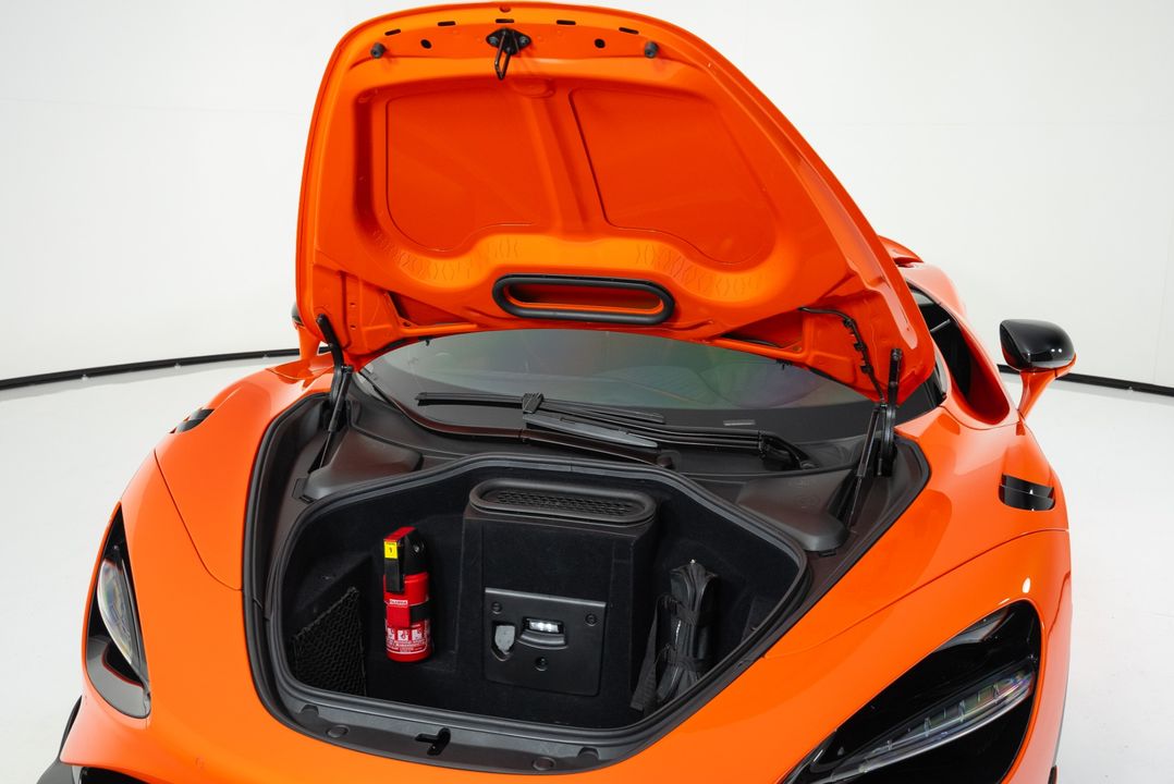 2021 McLaren 765LT