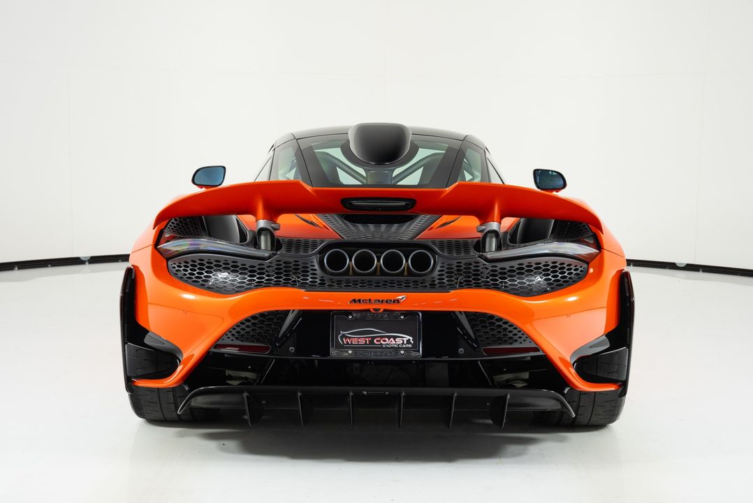 2021 McLaren 765LT