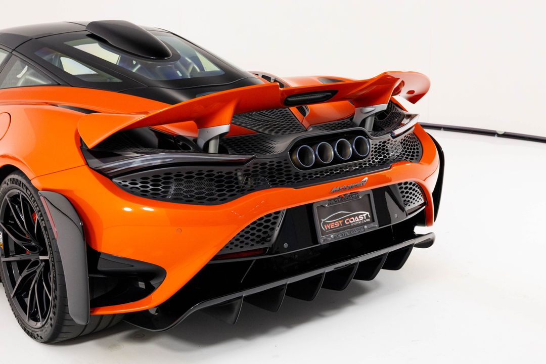 2021 McLaren 765LT