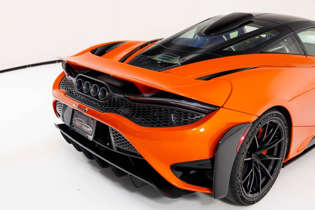 2021 McLaren 765LT
