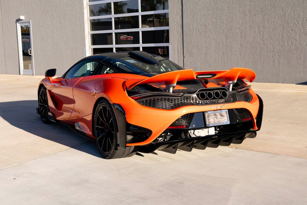 2021 McLaren 765LT