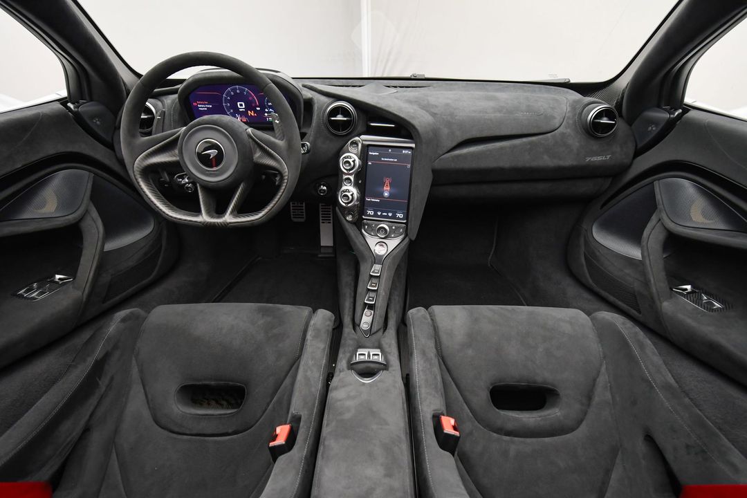 2022 McLaren 765LT