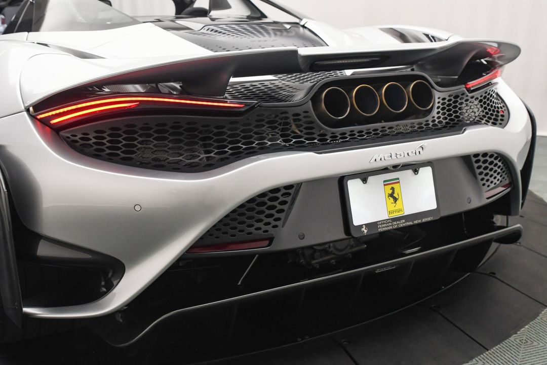 2022 McLaren 765LT