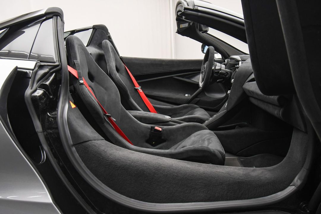 2022 McLaren 765LT