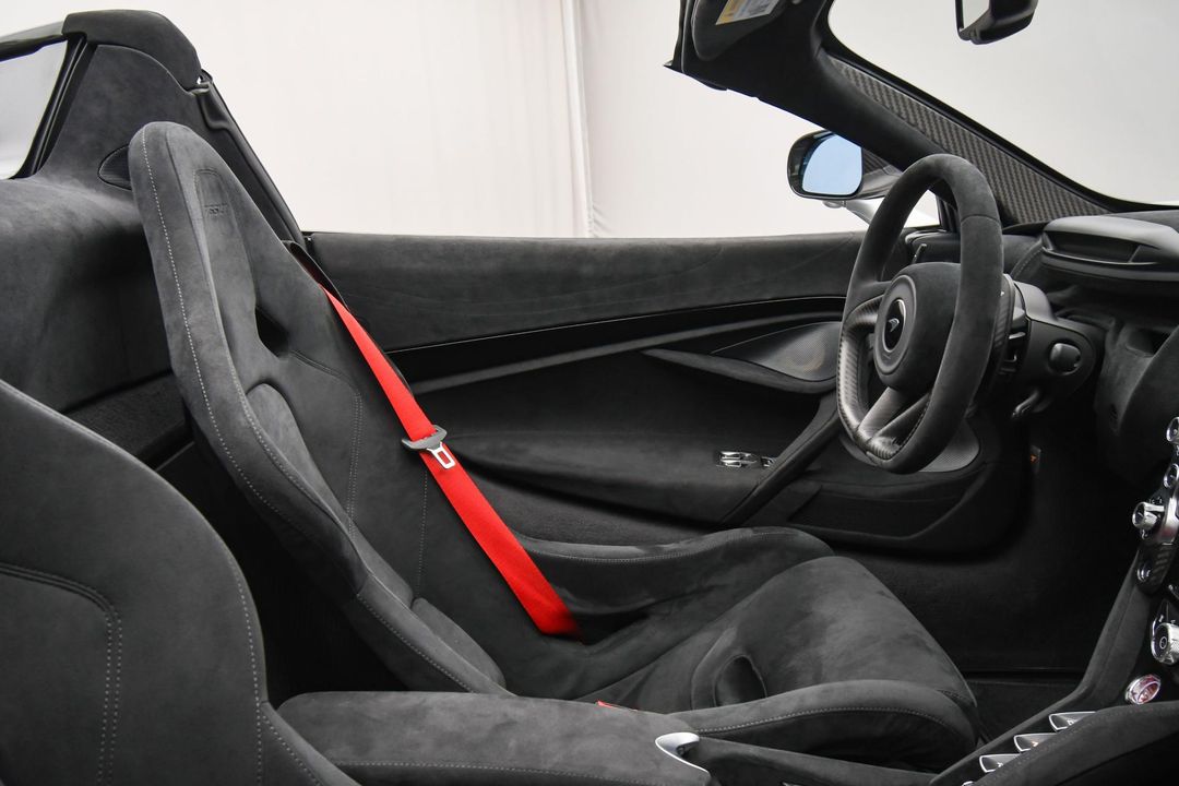 2022 McLaren 765LT