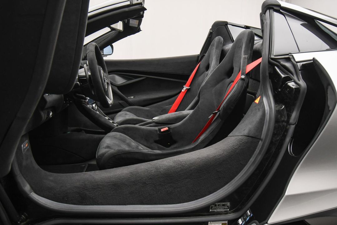 2022 McLaren 765LT