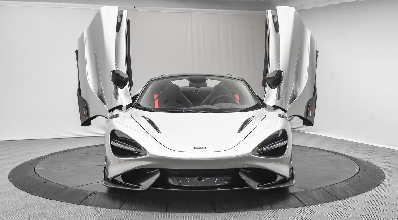 2022 McLaren 765LT