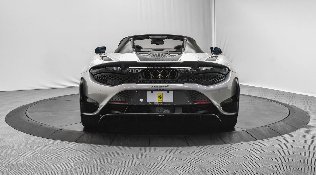2022 McLaren 765LT