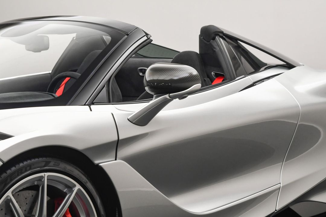 2022 McLaren 765LT
