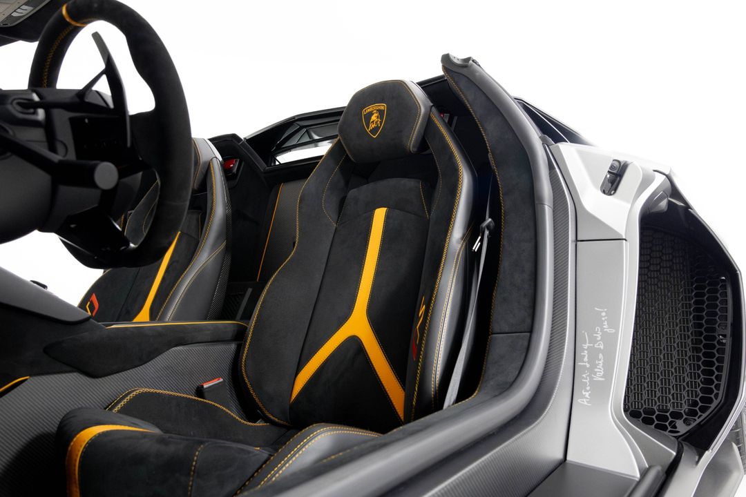 2020 Lamborghini Aventador