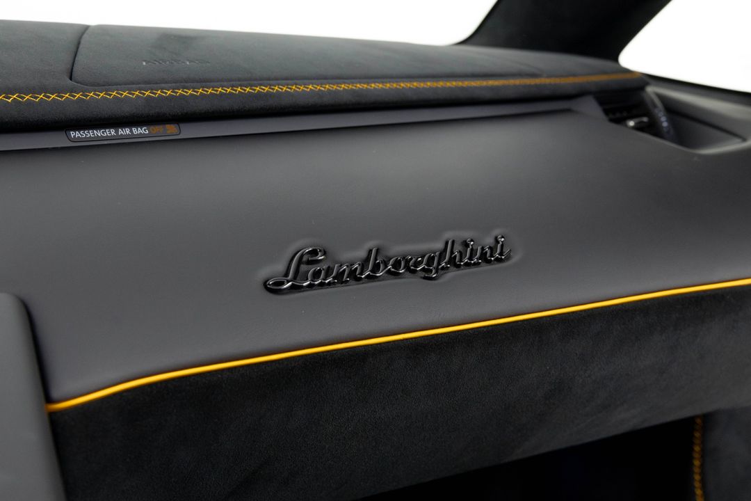 2020 Lamborghini Aventador