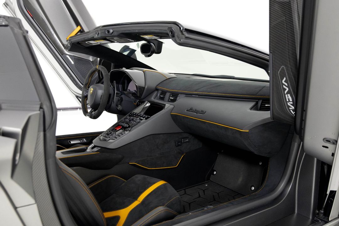 2020 Lamborghini Aventador