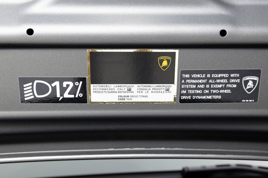 2020 Lamborghini Aventador