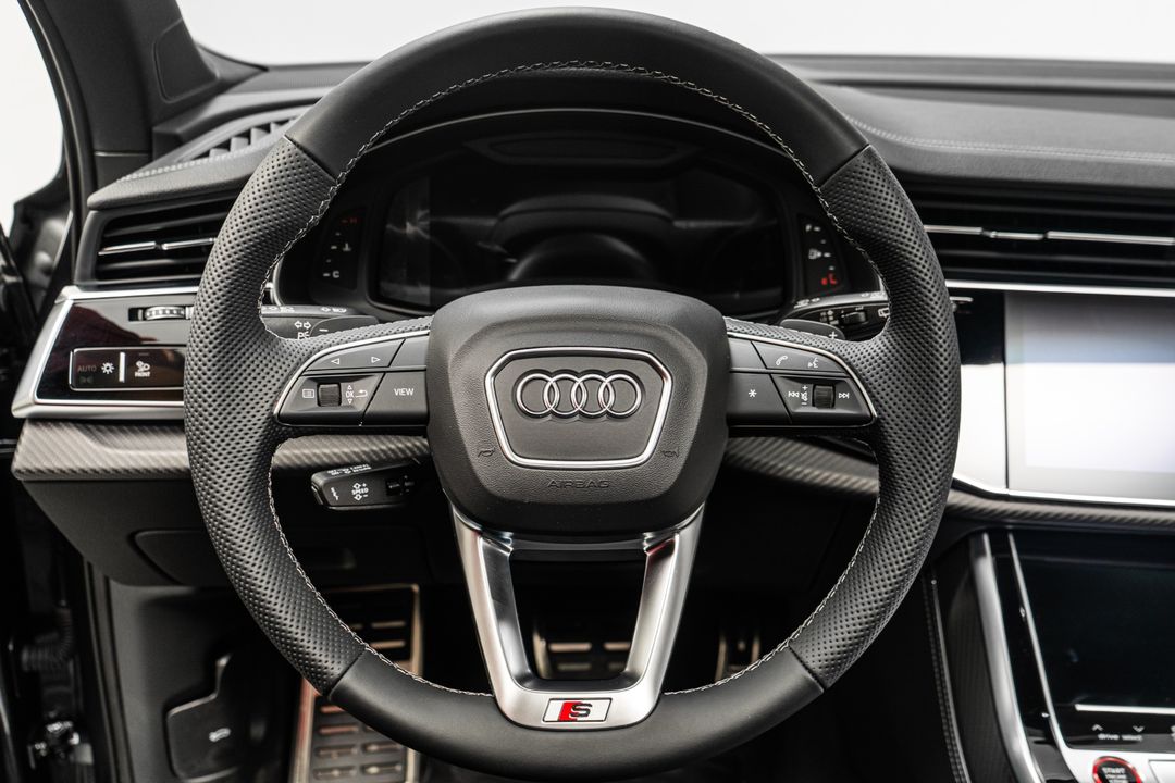 2025 Audi SQ7
