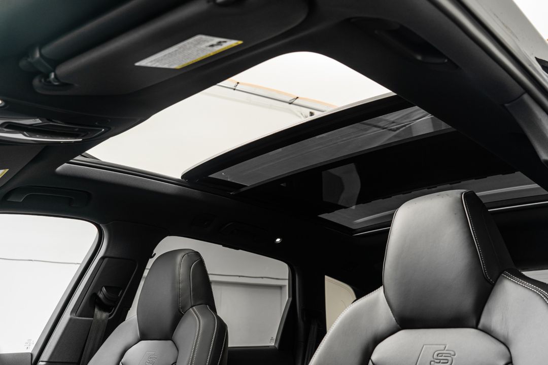 2025 Audi SQ7