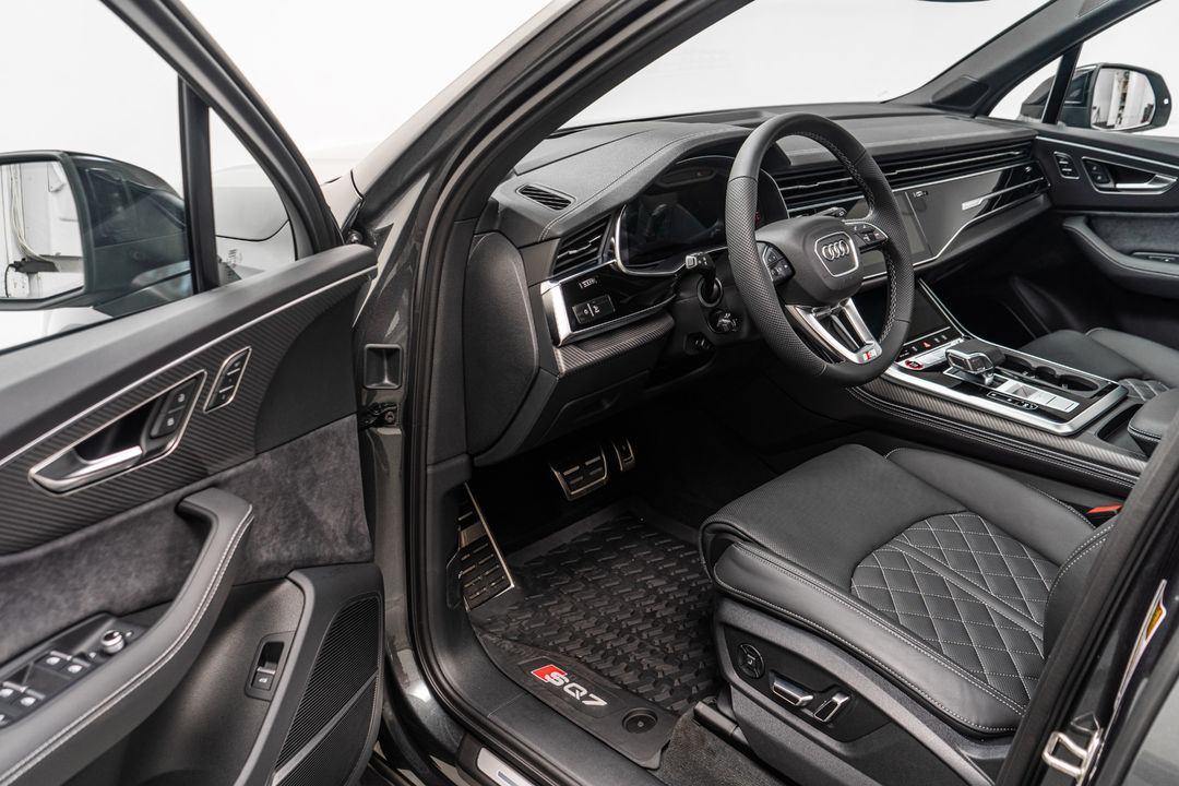 2025 Audi SQ7