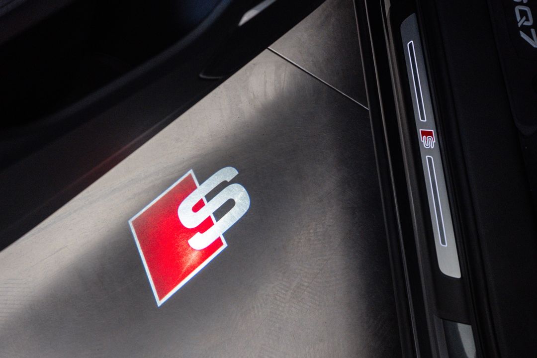 2025 Audi SQ7