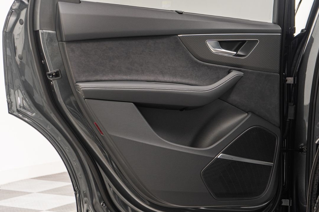 2025 Audi SQ7