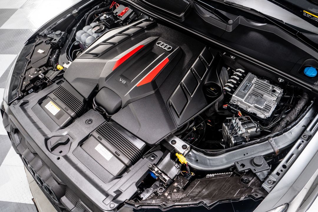 2025 Audi SQ7