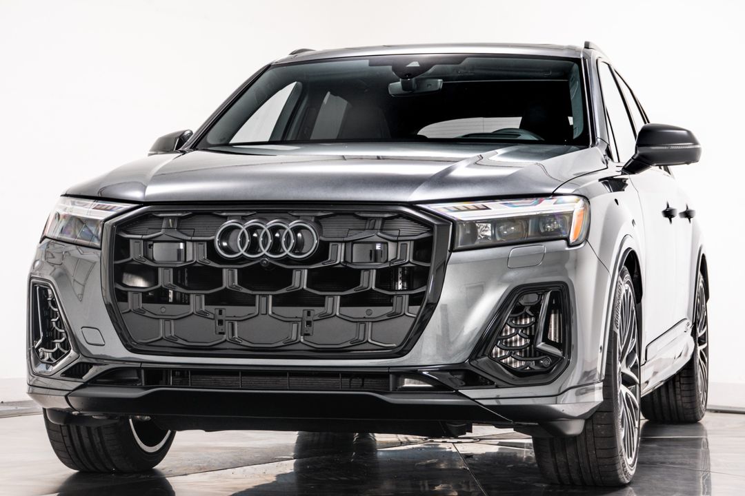 2025 Audi SQ7
