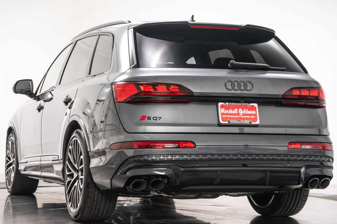 2025 Audi SQ7