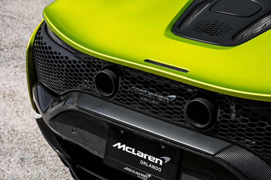 2023 McLaren Artura